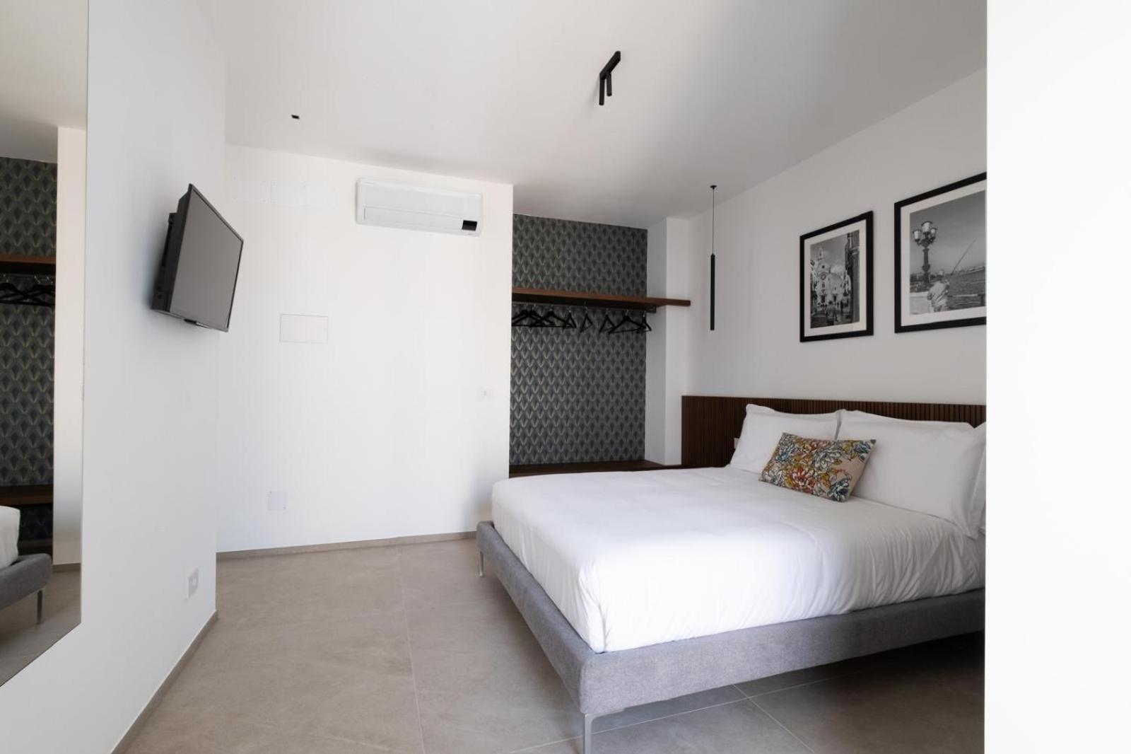 Riviera Apulian Rooms Бари Екстериор снимка